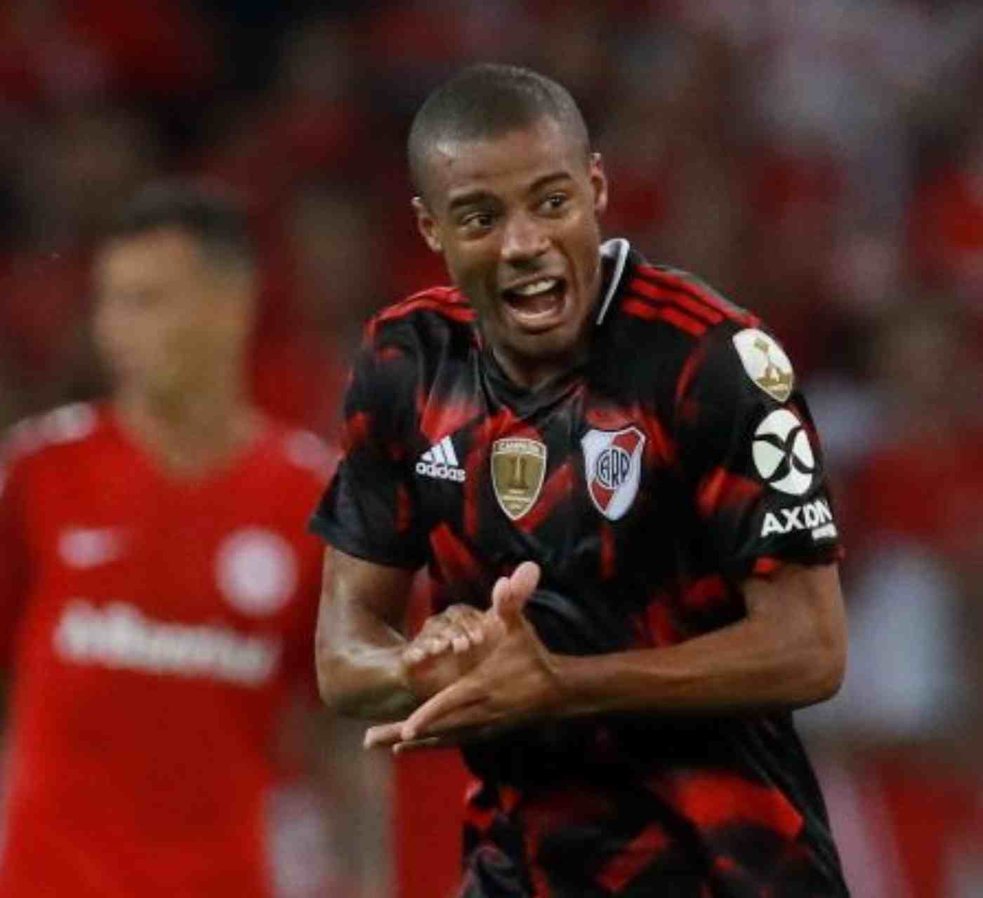 SEIS ANOS E MEIO DEPOIS: A DIFÍCIL ADAPTAÇÃO DE NICO DE LA CRUZ NO RIVER E SUA PRÓXIMA JORNADA NO FLAMENGO